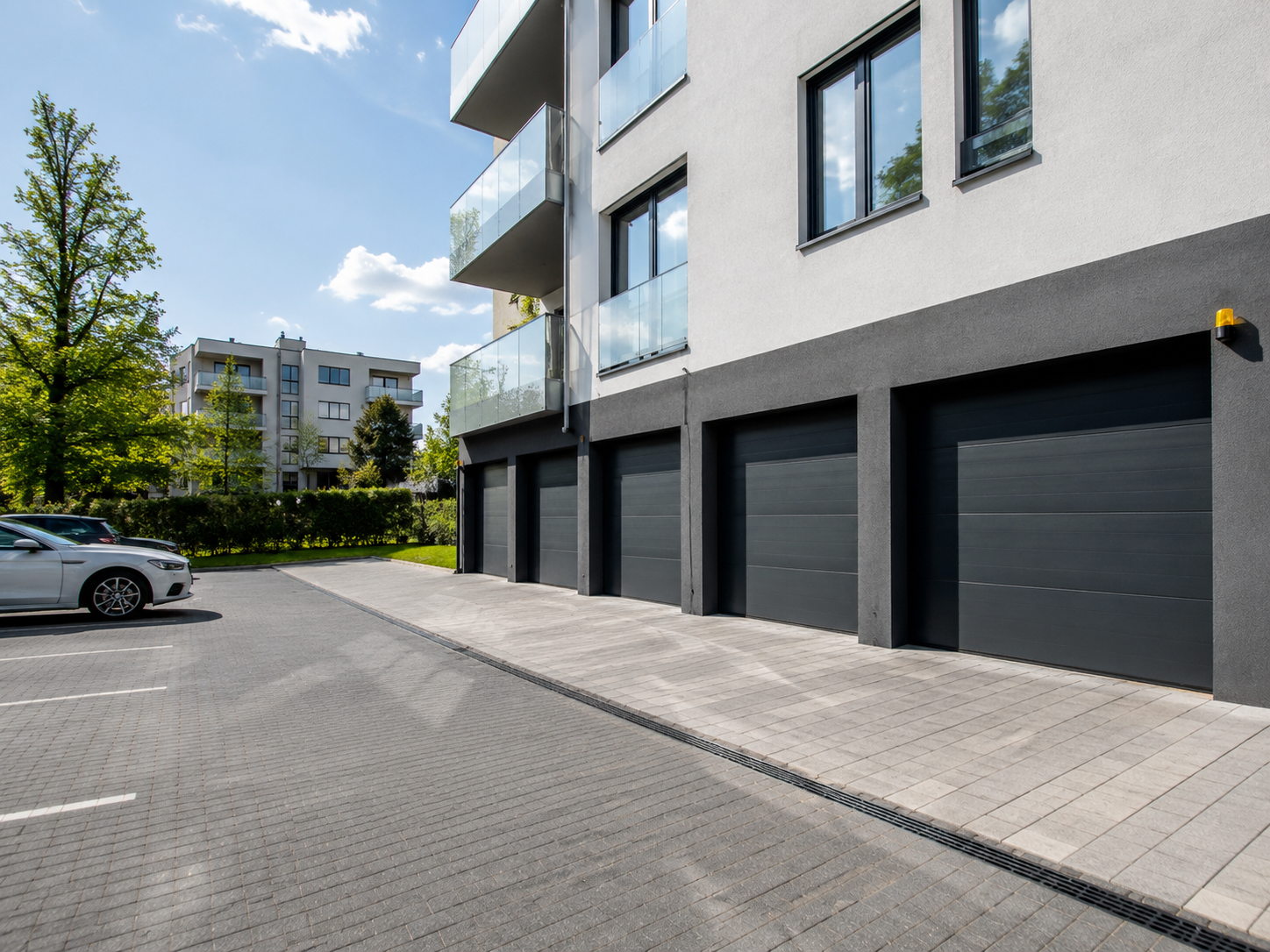 Wohnhaus mit Anbau und Garage in Herdorf